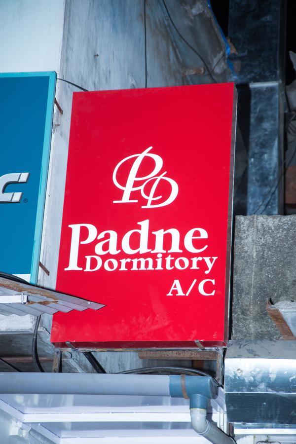Padne Dormitory Мумбаї Екстер'єр фото