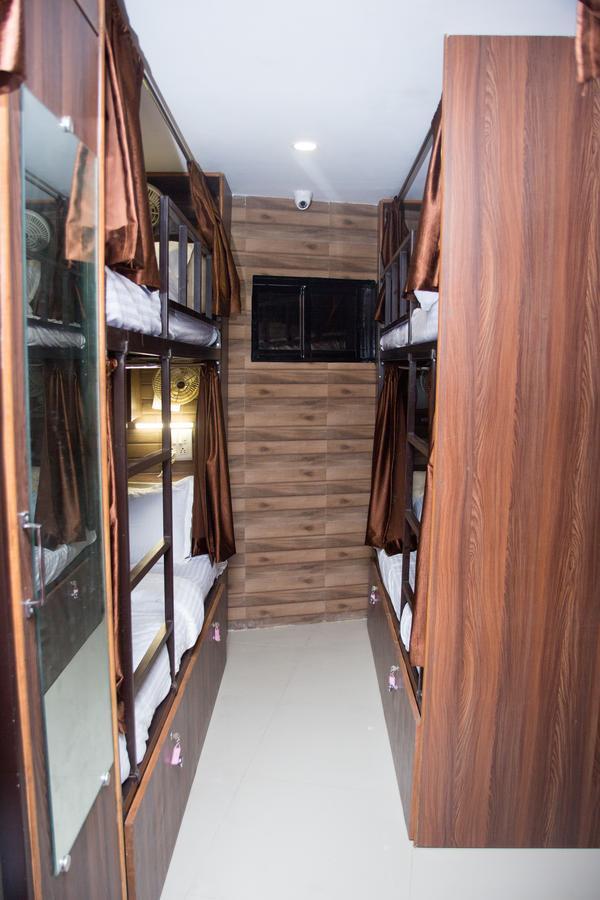 Padne Dormitory Мумбаї Екстер'єр фото